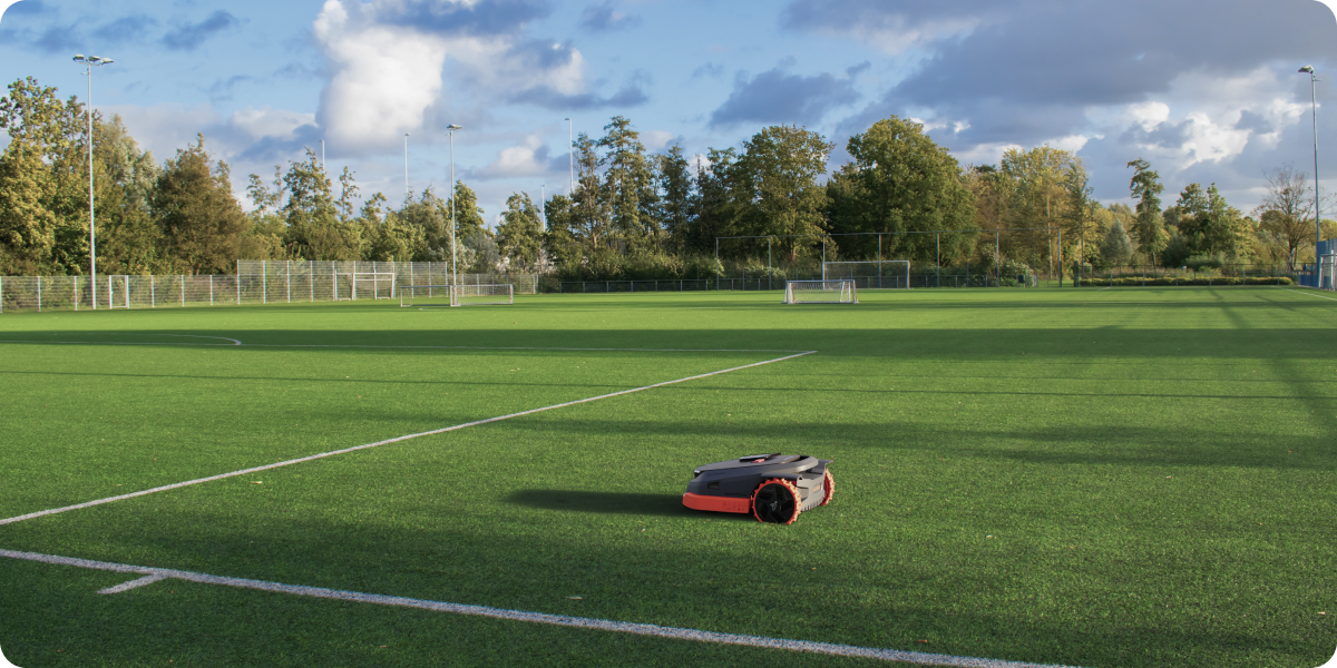 NAVIMOW X330 Robotic Mower up to 1.0 acre