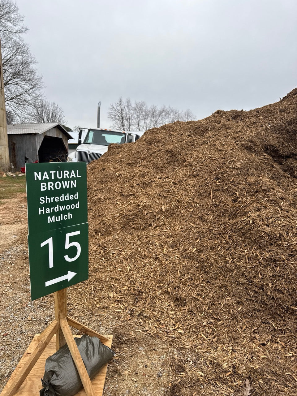 Natural Shredded Mulch | BOSS Boone One Stop Supply