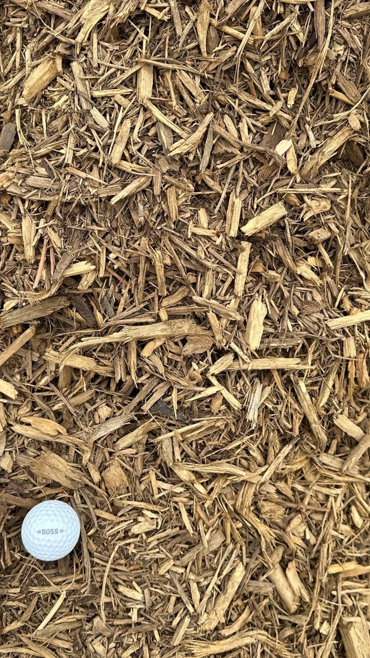 [Y15] MULCH / Natural Shredded Hardwood Mulch