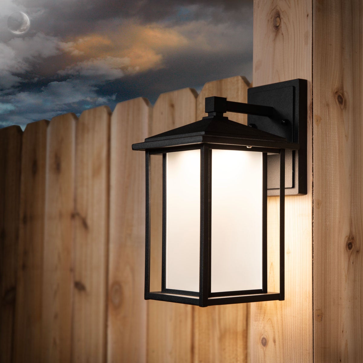 Modern Sconce - 6 Watts | Bronze | Black