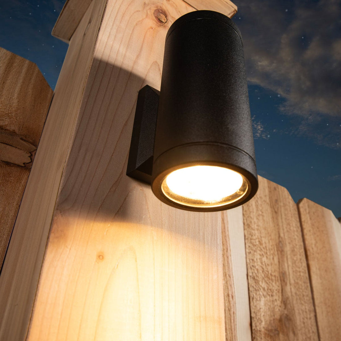 Up or Down Sconce - 5 Watts | Bronze | Black
