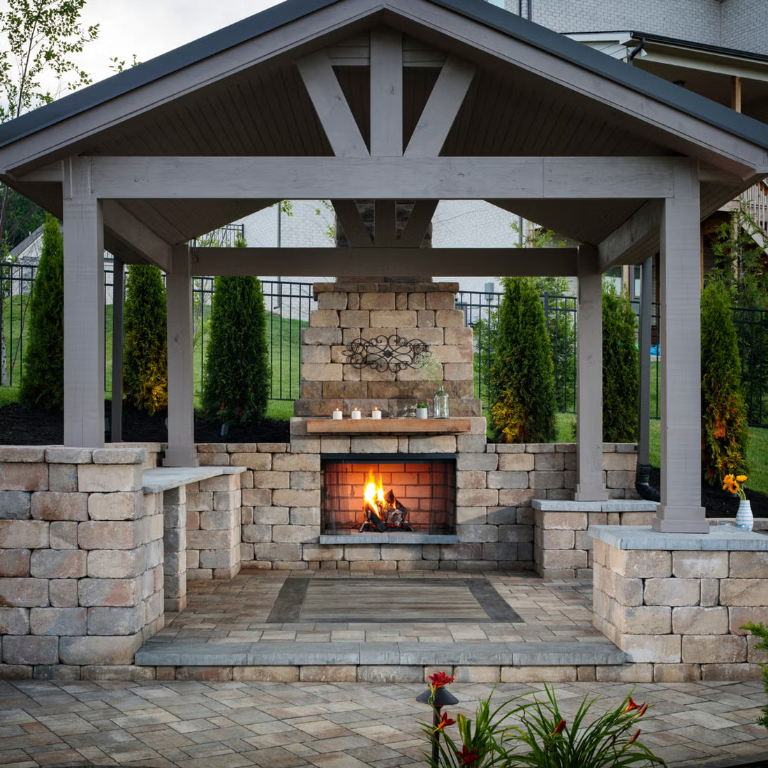 Belgard Castlemanor Grana | Colonial | Sold by Layer or Pallet