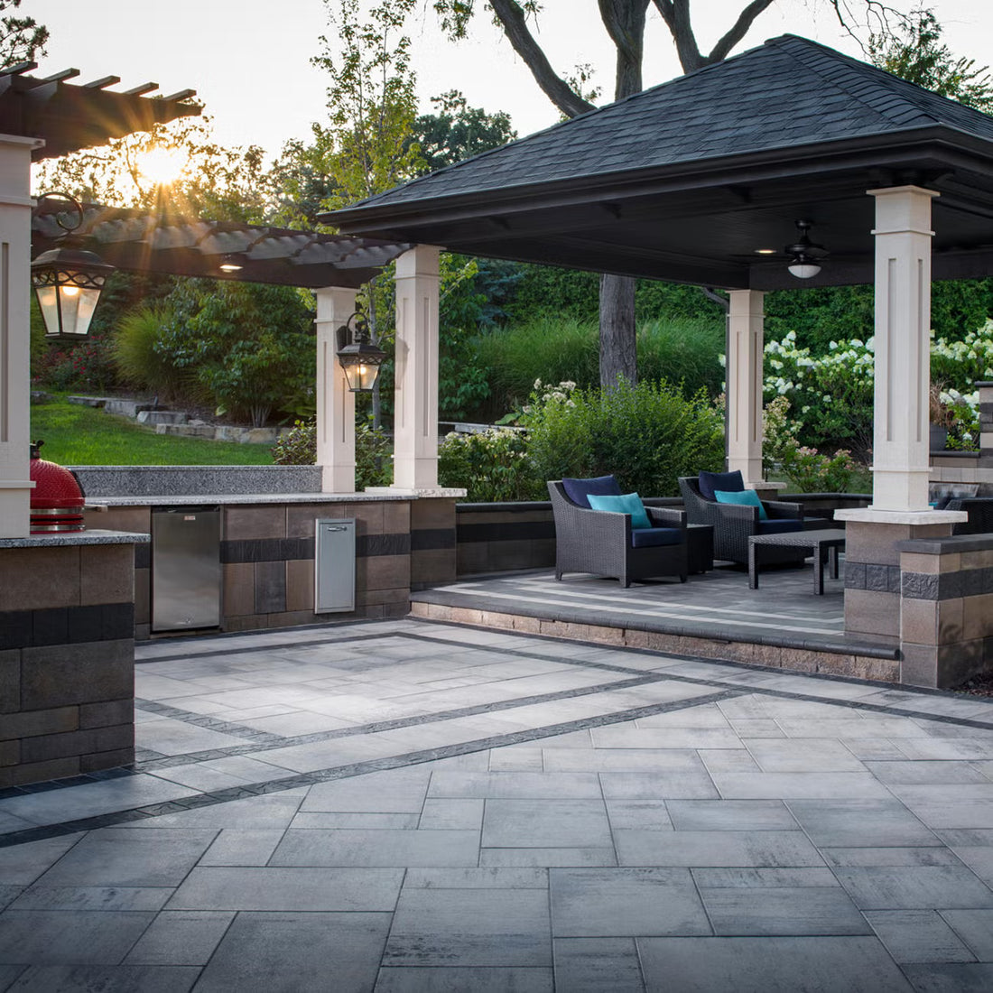 Belgard Dimensions 18 - 3 pc. Scandina Gray  | Sold by Layer or Pallet