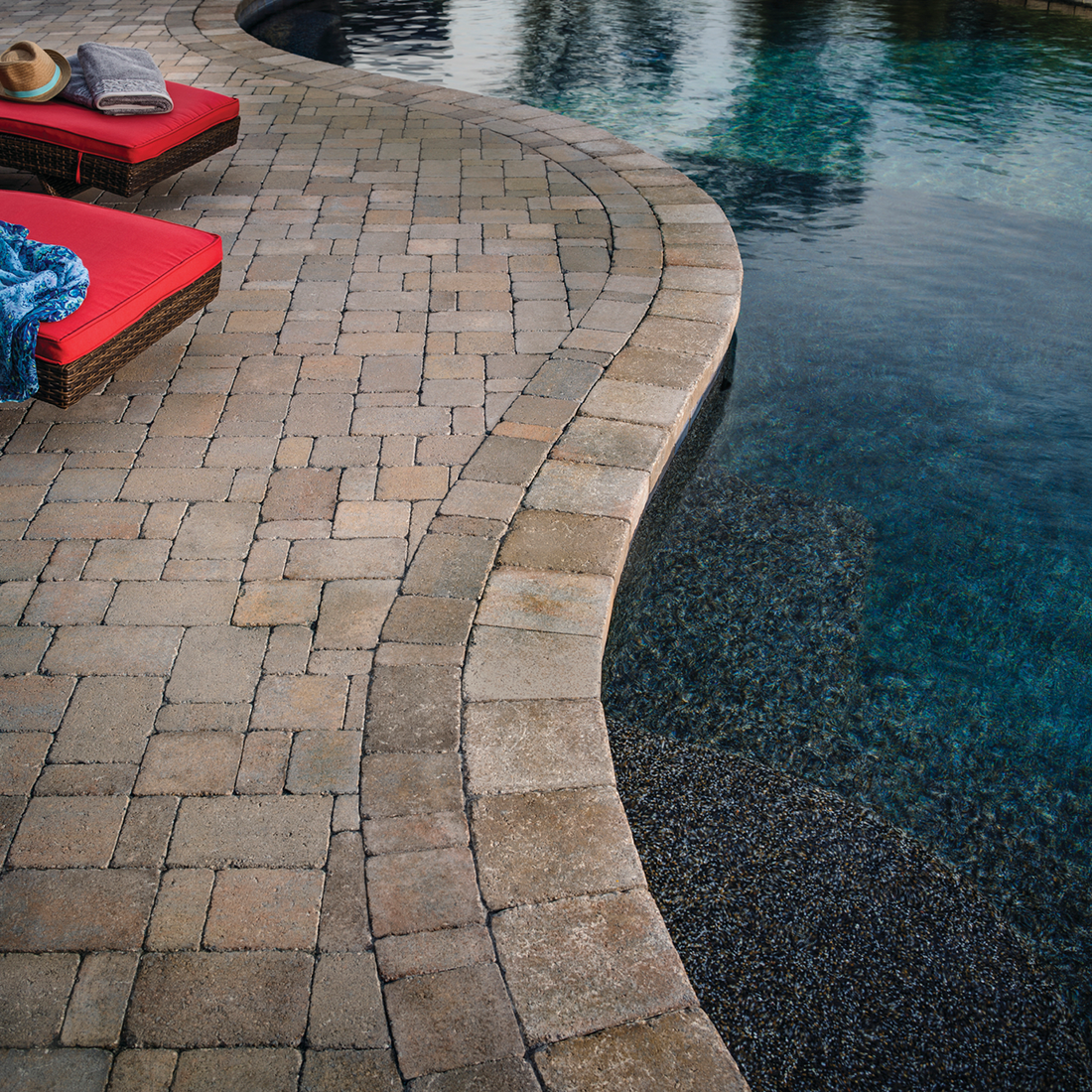 Belgard Dublin Cobble 3pc. Savannah | Sold by Pallet or Layer