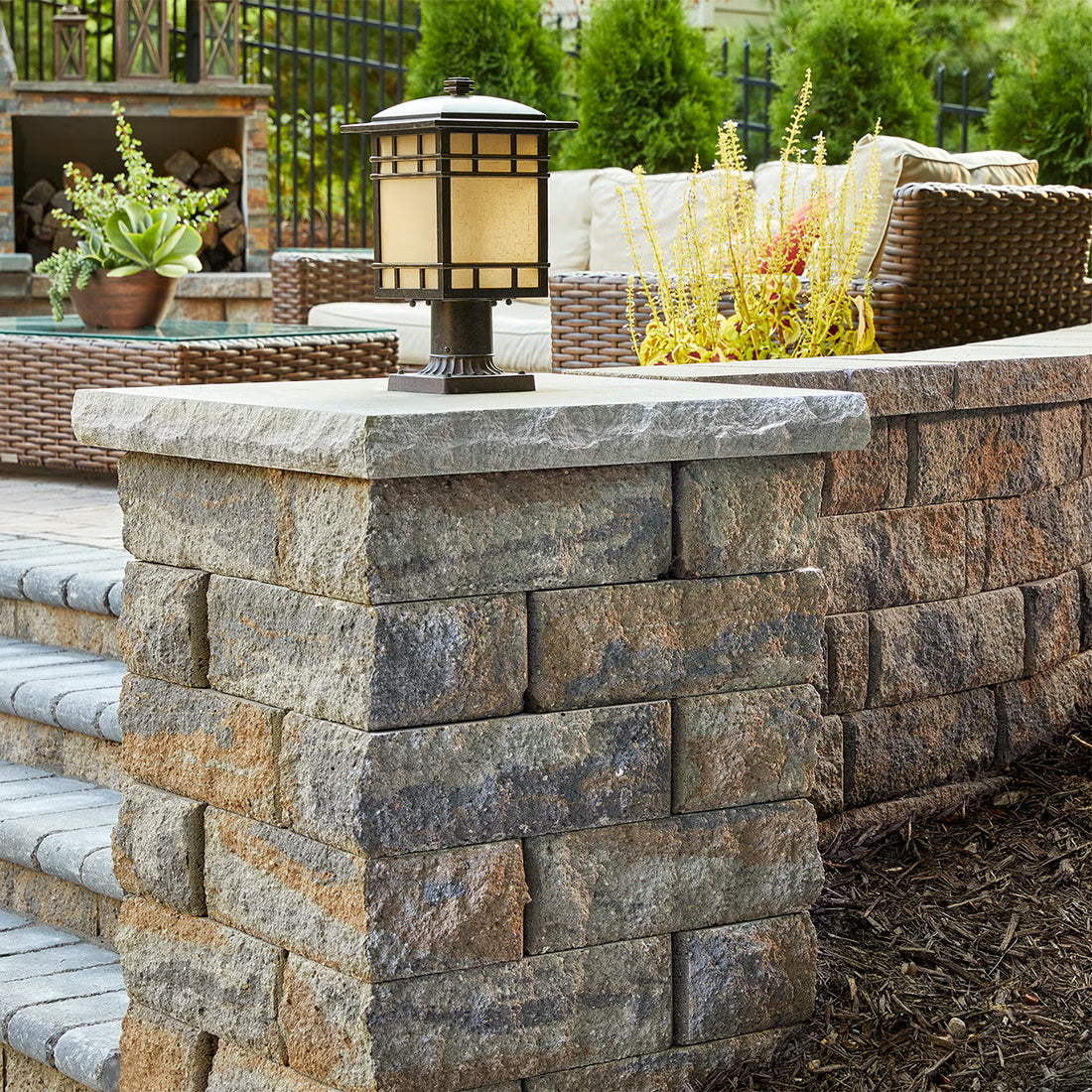 Belgard Highland Stone Freestanding Wall - 2 pc |Timberline