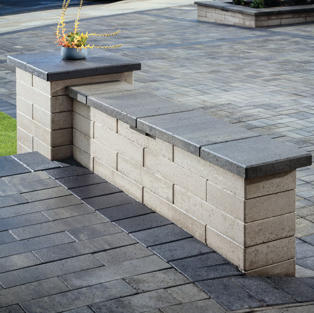 Belgard Melville Wall Wedge | Hickory | Sold by Layer or Pallet