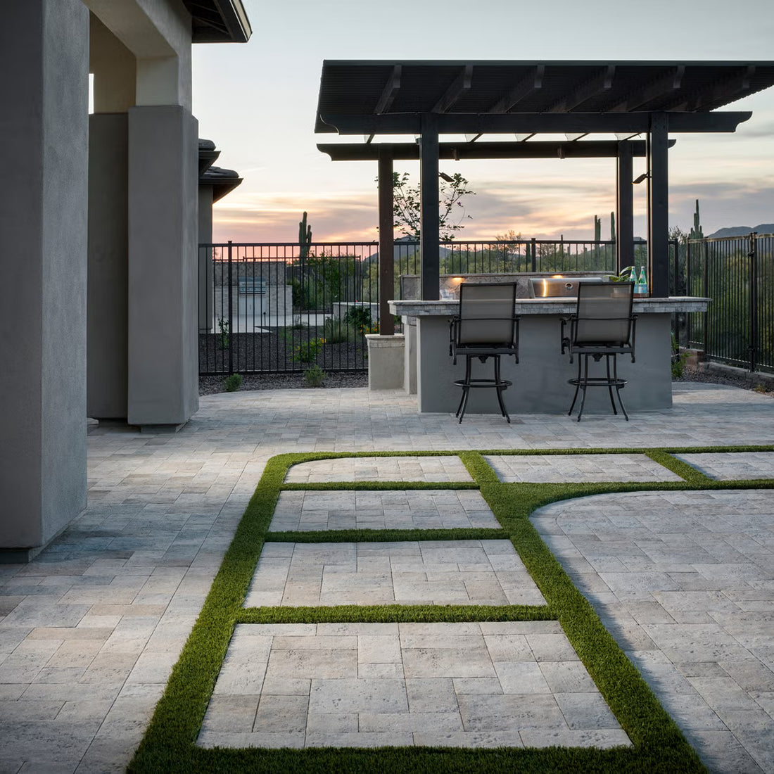 Belgard  Travertino - 3 pc. Cheswick | Sold by Layer or Pallet
