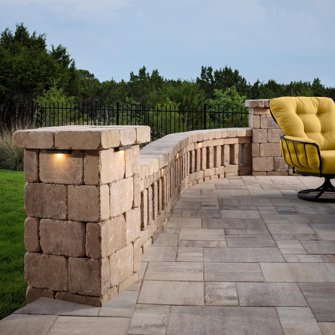 Belgard Weston Stone - 3 pc. Colonial | Sold by Layer or Pallet