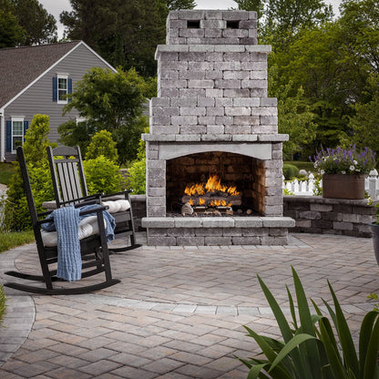 Belgard Dublin Fireplace Kit | Chesapeake | James River