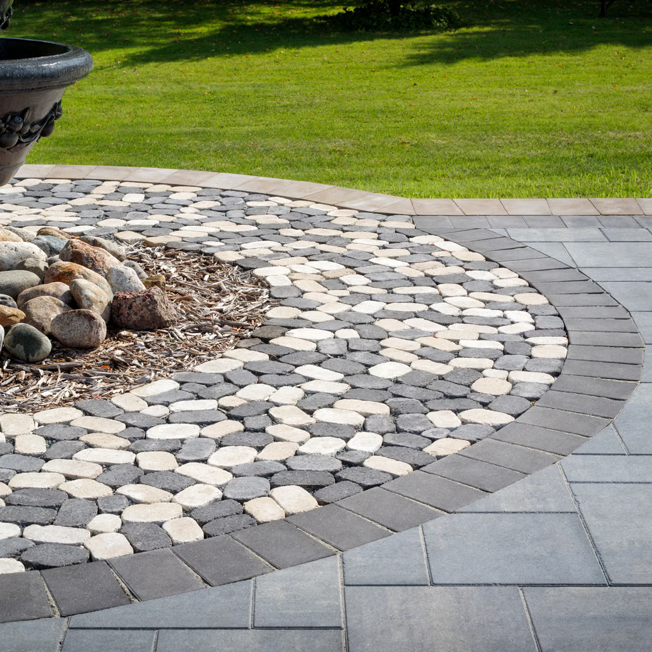 Belgard Belgian Cobble Pavers – Midnight | Sold by Layer or Pallet
