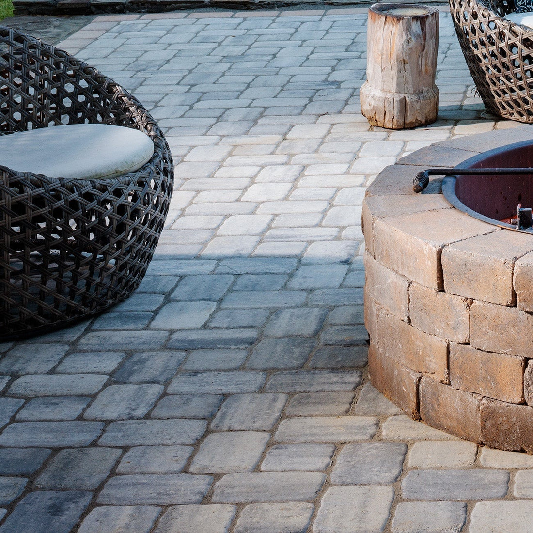 Belgard Cambridge Cobble 2pc. Avondale | Sold by Pallet or Layer