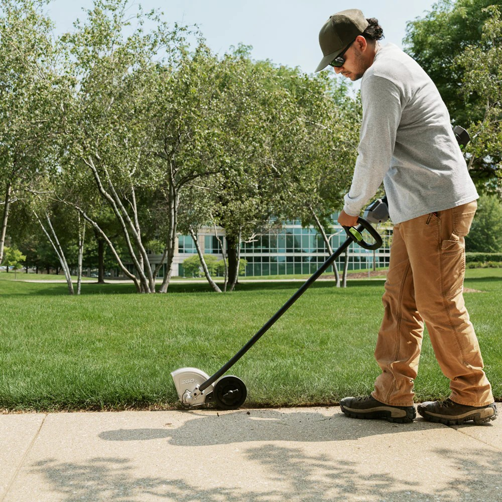 EGO Commercial Curved Shaft Edger