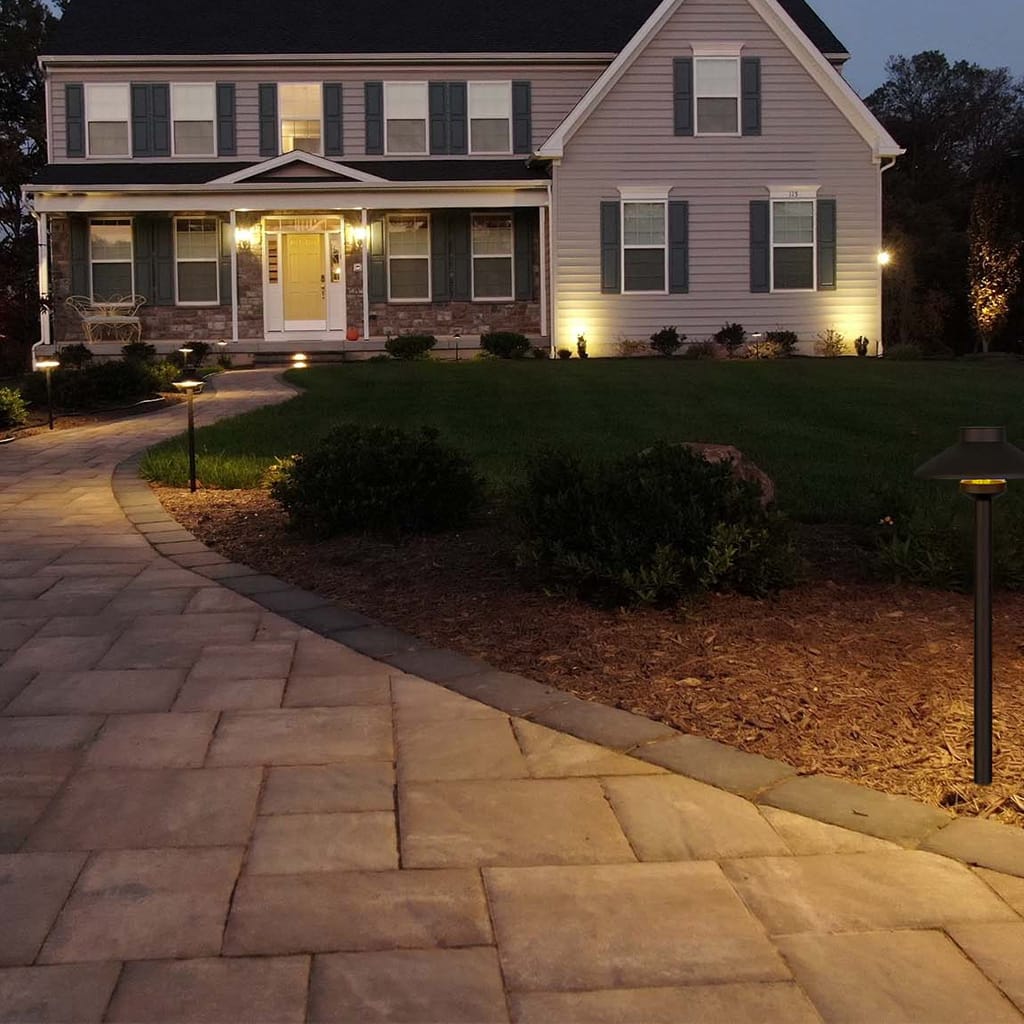 Traditional Path Light G4 | Warm White